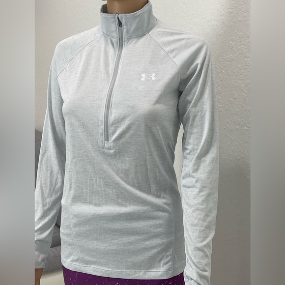 XS Under Armor Silver Long Sleeve Top for Running - Picture 8 of 11